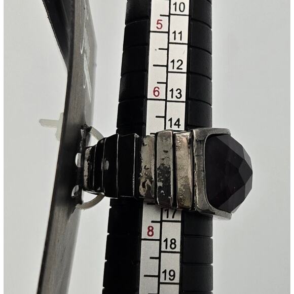 Tanya Creations Large Purple Rhinestone and Silver Toned Stretchy Band Ring - Picture 7 of 8